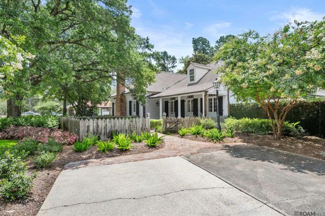 7022 Richards Dr, Baton Rouge, LA 70809