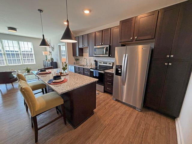 1020 Lusso Avenue, 320, Columbus, OH 43201