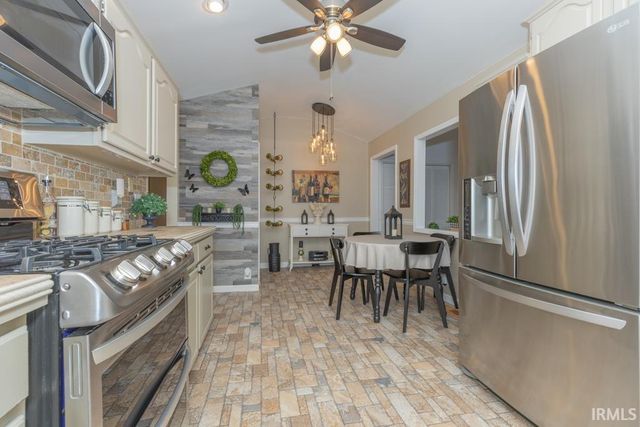 1800 N Thomas Avenue, Evansville, IN 47711