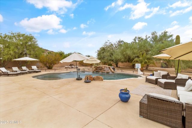 3019 W TRAIL Drive, Phoenix, AZ 85086