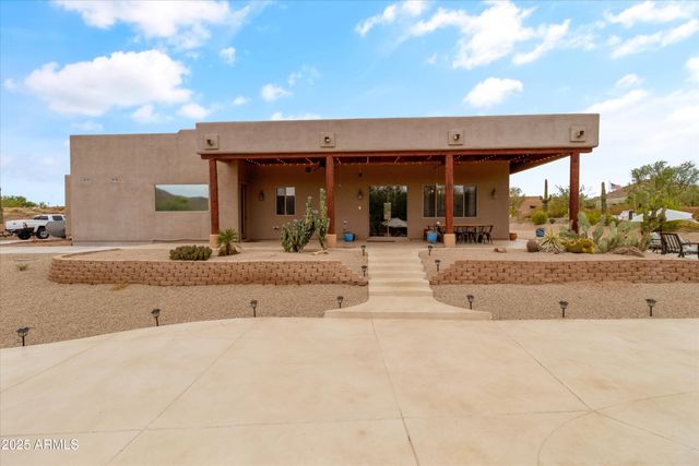 3019 W TRAIL Drive, Phoenix, AZ 85086