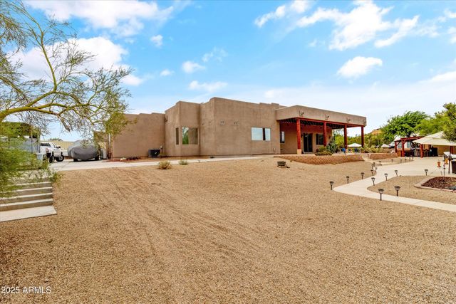 3019 W TRAIL Drive, Phoenix, AZ 85086