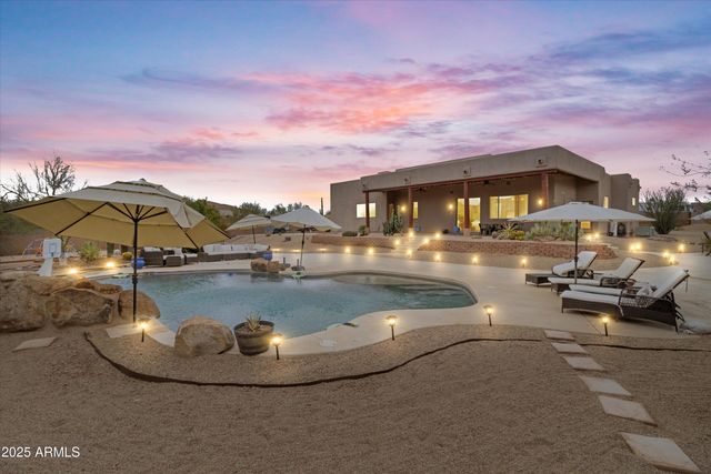 3019 W TRAIL Drive, Phoenix, AZ 85086