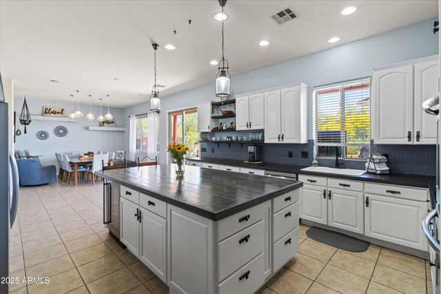 3019 W TRAIL Drive, Phoenix, AZ 85086