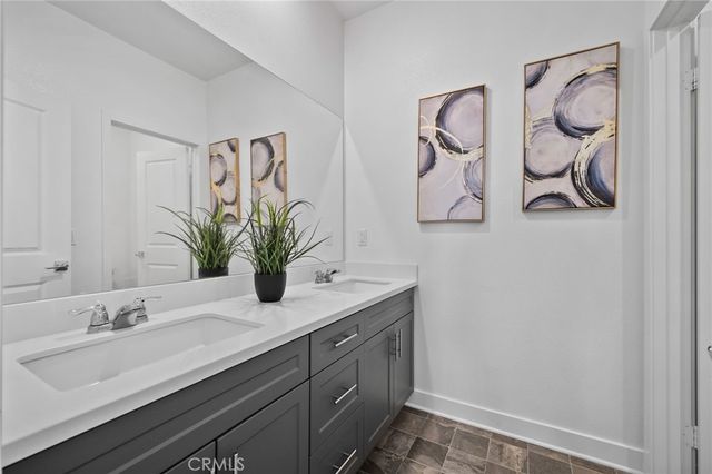 810 Enchanted Hideaway, Upland, CA 91786