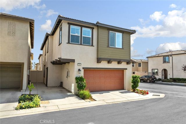 810 Enchanted Hideaway, Upland, CA 91786