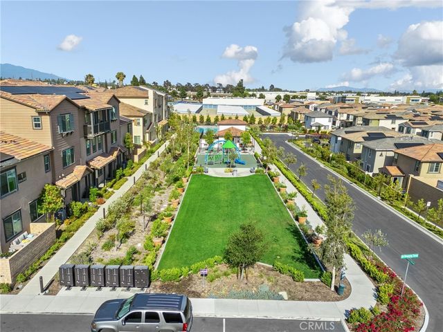 810 Enchanted Hideaway, Upland, CA 91786