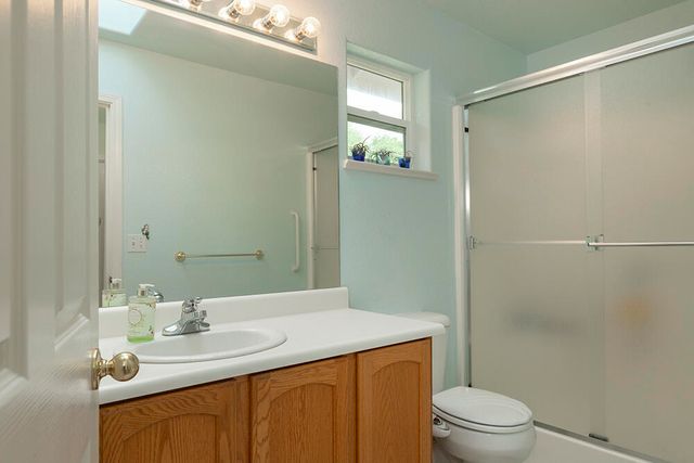 1710 Blue Moon Lane, Grants Pass, OR 97527