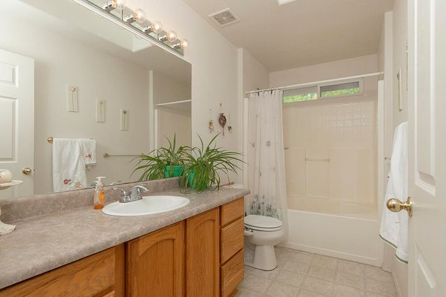 1710 Blue Moon Lane, Grants Pass, OR 97527