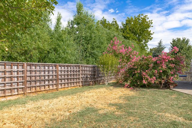 1710 Blue Moon Lane, Grants Pass, OR 97527
