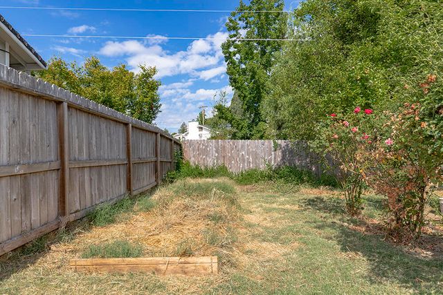 1710 Blue Moon Lane, Grants Pass, OR 97527