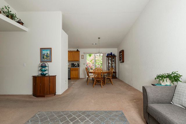 1710 Blue Moon Lane, Grants Pass, OR 97527
