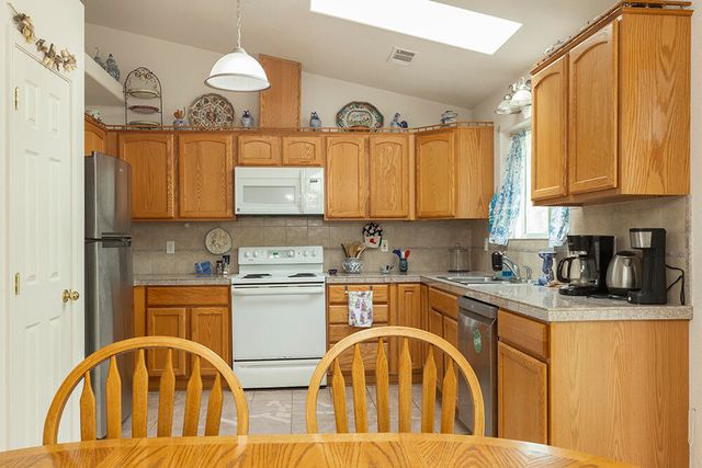 1710 Blue Moon Lane, Grants Pass, OR 97527