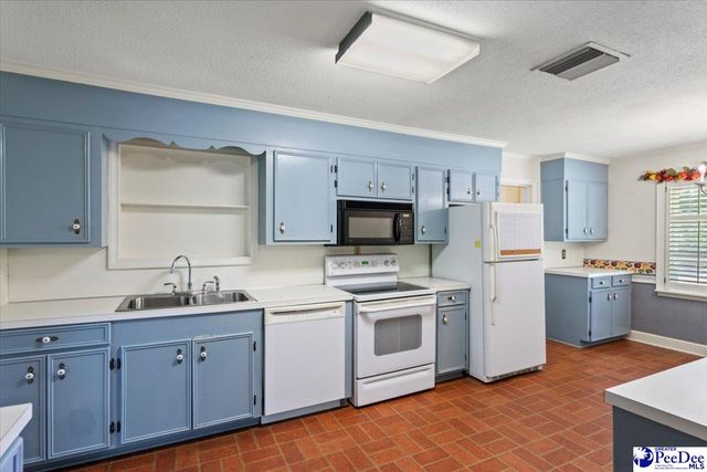 1516 S 4th Street, Hartsville, SC 29550