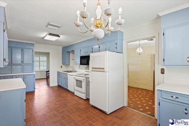 1516 S 4th Street, Hartsville, SC 29550