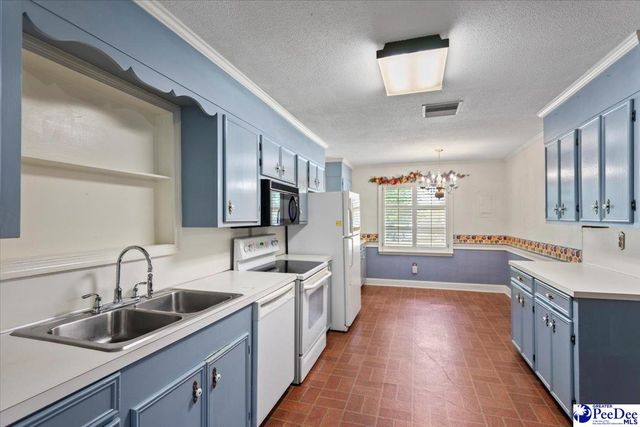 1516 S 4th Street, Hartsville, SC 29550