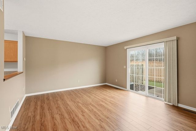 378 Angela Lane, Avon Lake, OH 44012