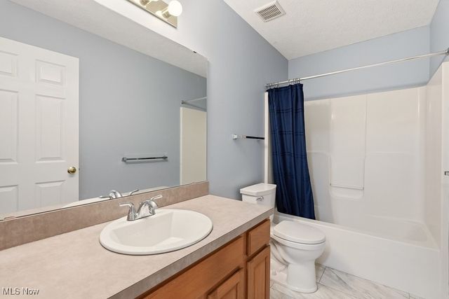 378 Angela Lane, Avon Lake, OH 44012