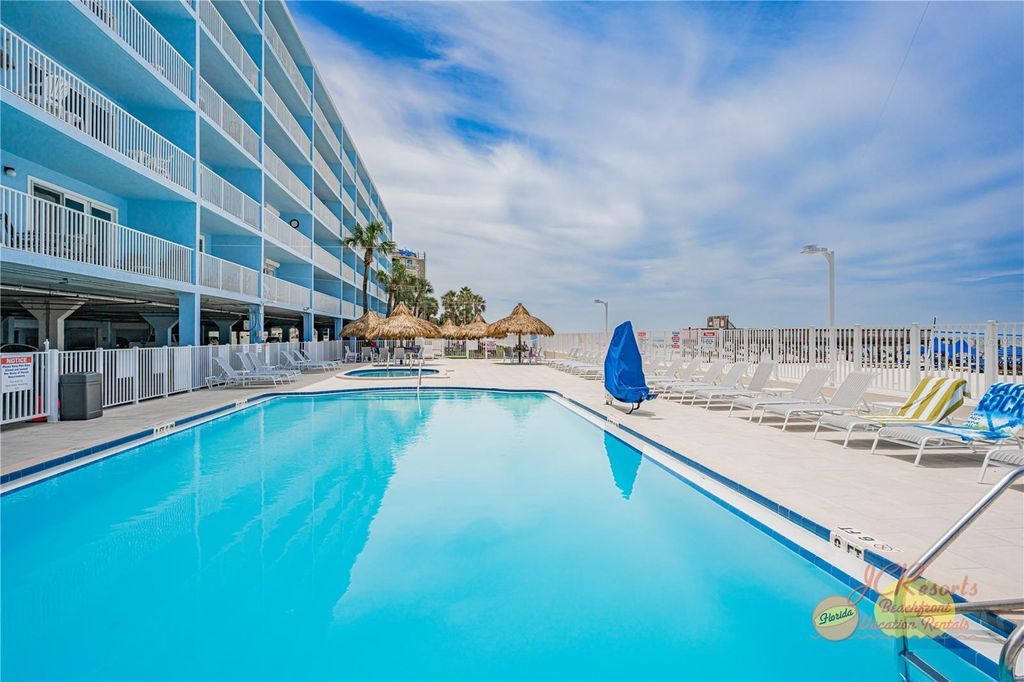 Image 2 of property listing at 18500 GULF BOULEVARD 404, Indian Shores, FL 33785