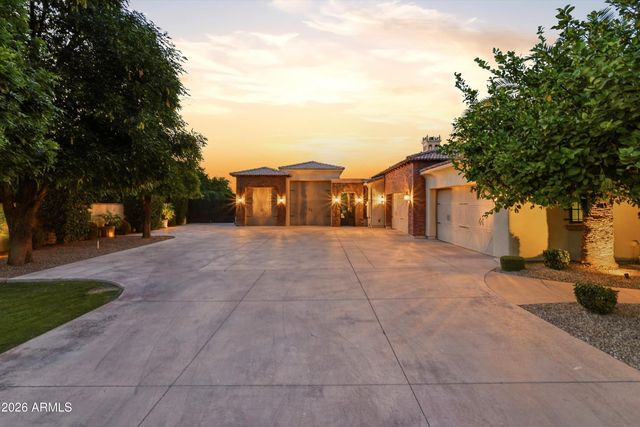 2286 E PLUM Street, Gilbert, AZ 85298