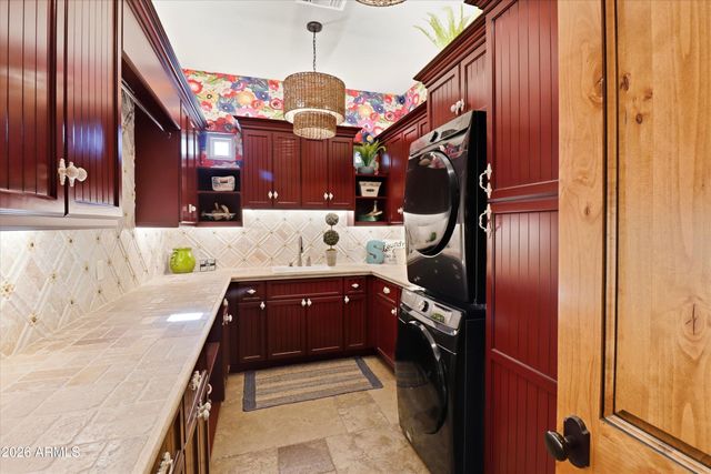 2286 E PLUM Street, Gilbert, AZ 85298