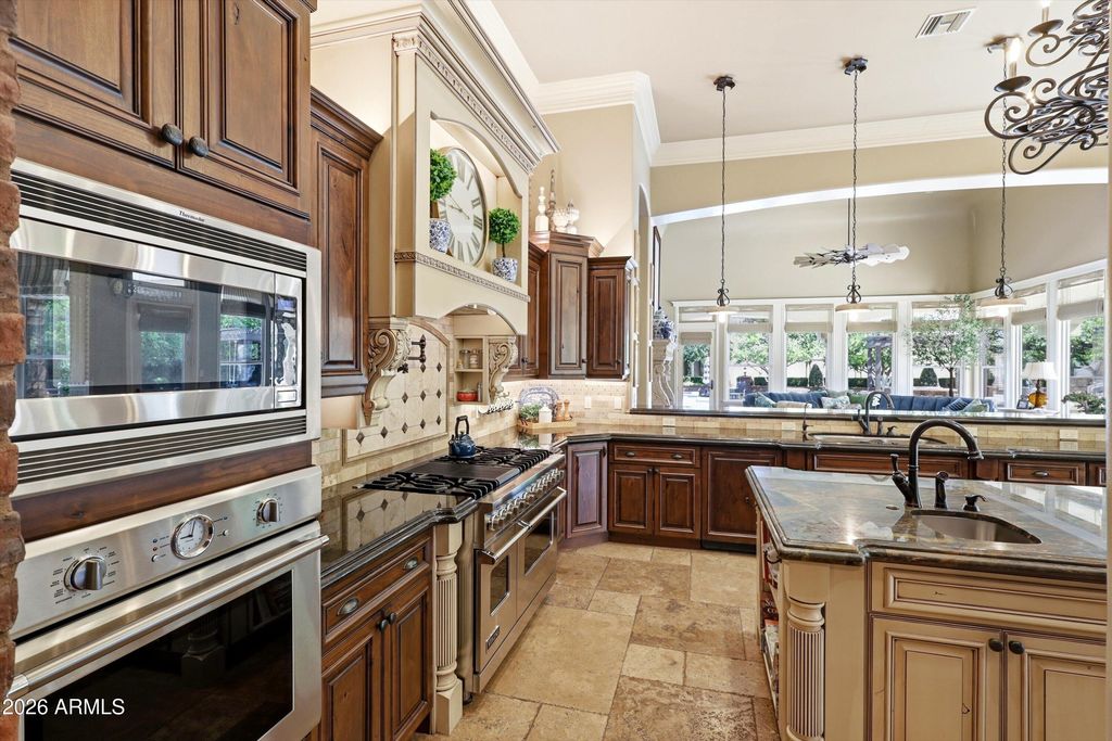 Image 15 of property listing at 2286 E PLUM Street, Gilbert, AZ 85298