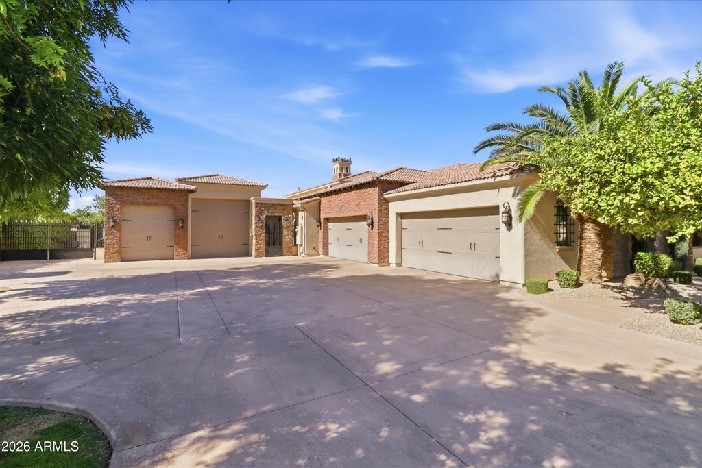 Image 33 of property listing at 2286 E PLUM Street, Gilbert, AZ 85298