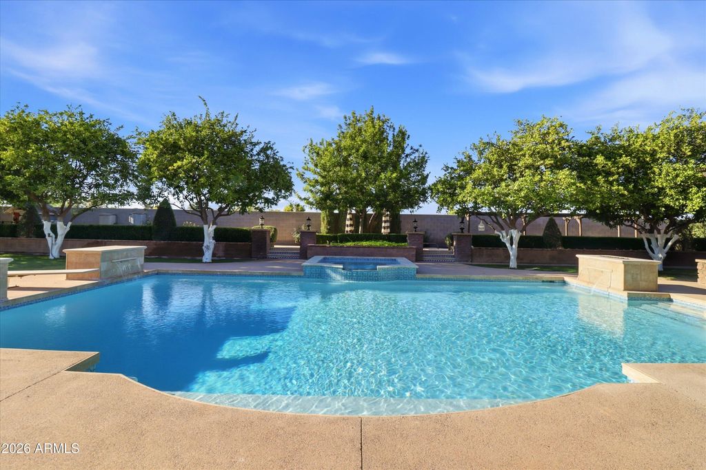 Image 6 of property listing at 2286 E PLUM Street, Gilbert, AZ 85298