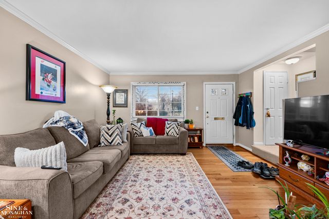 716 Graefield Court, Birmingham, MI 48009