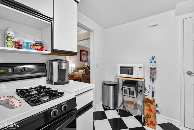 716 Graefield Court, Birmingham, MI 48009