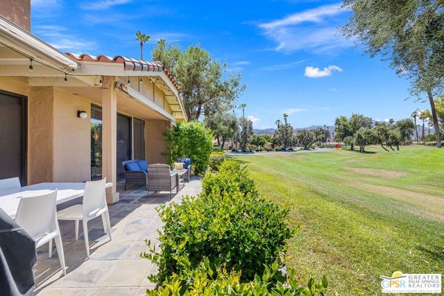 302 Villena Way, Palm Desert, CA 92260