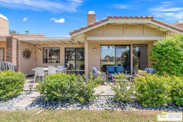 302 Villena Way, Palm Desert, CA 92260