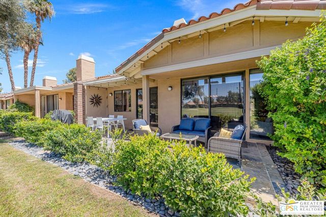 302 Villena Way, Palm Desert, CA 92260