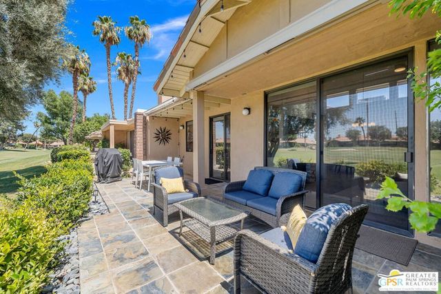 302 Villena Way, Palm Desert, CA 92260