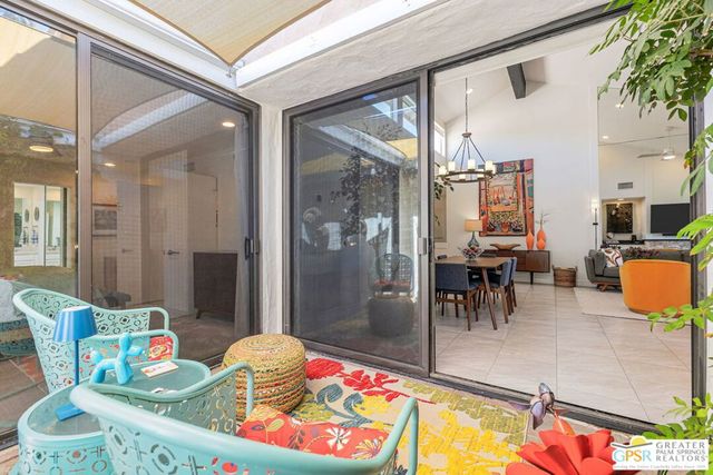 302 Villena Way, Palm Desert, CA 92260