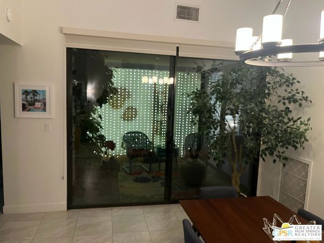 302 Villena Way, Palm Desert, CA 92260