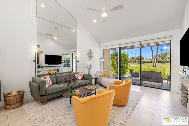 302 Villena Way, Palm Desert, CA 92260