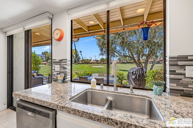 302 Villena Way, Palm Desert, CA 92260