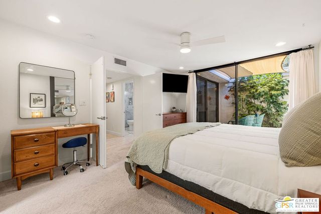 302 Villena Way, Palm Desert, CA 92260