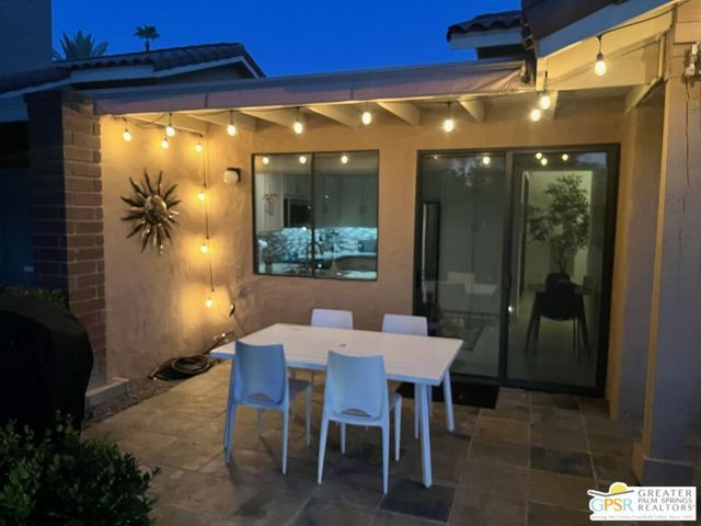 302 Villena Way, Palm Desert, CA 92260