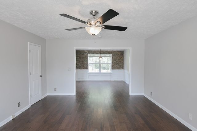 132 Tulip Grove Pt, Hermitage, TN 37076