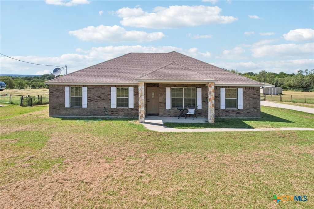 242 County Road 3150, Kempner, TX 76539