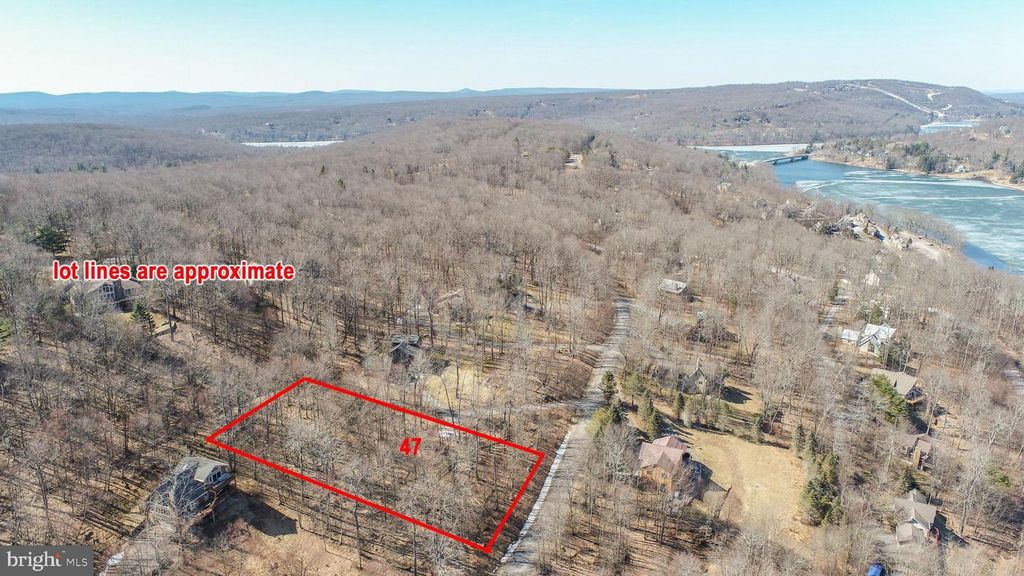 47 RIDGEWOOD DRIVE, Oakland, MD 21550