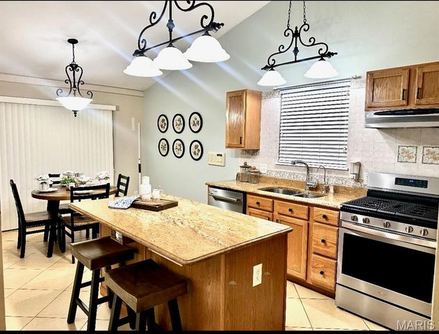 2712 Kings Crossing Drive, Barnhart, MO 63012