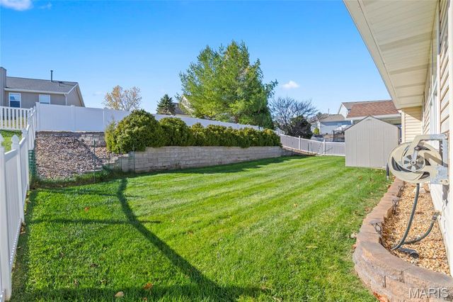 2712 Kings Crossing Drive, Barnhart, MO 63012