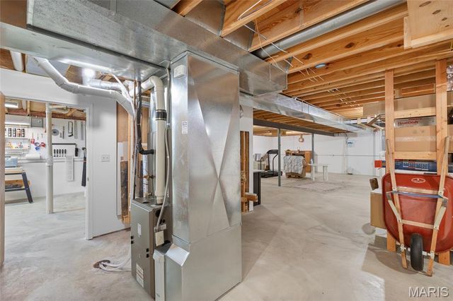 2712 Kings Crossing Drive, Barnhart, MO 63012