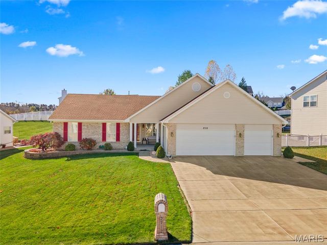 2712 Kings Crossing Drive, Barnhart, MO 63012
