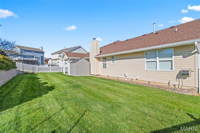 2712 Kings Crossing Drive, Barnhart, MO 63012