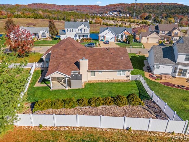 2712 Kings Crossing Drive, Barnhart, MO 63012