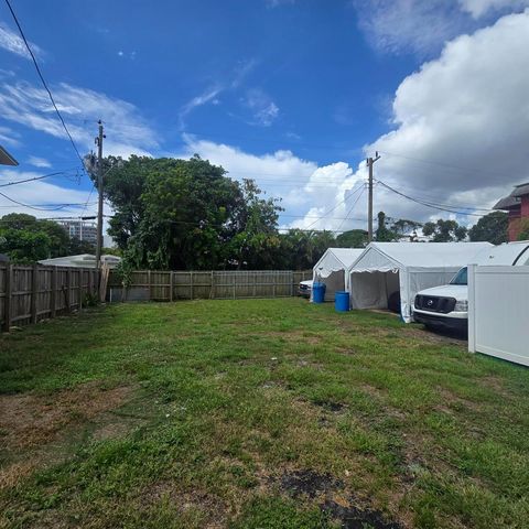 1844 Sheridan Street, Hollywood, FL 33020